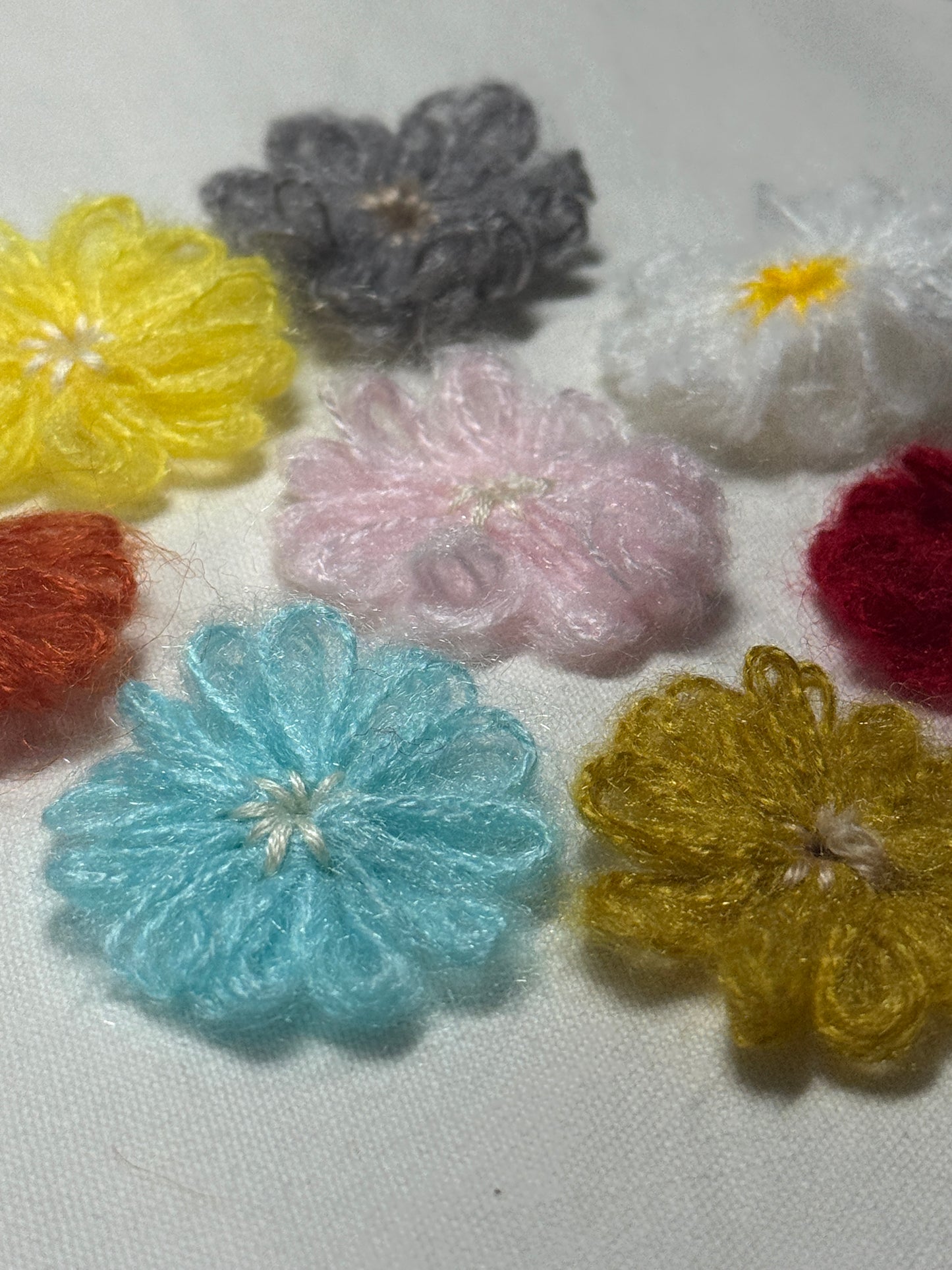 Flowers - Soft yarn mixed colours