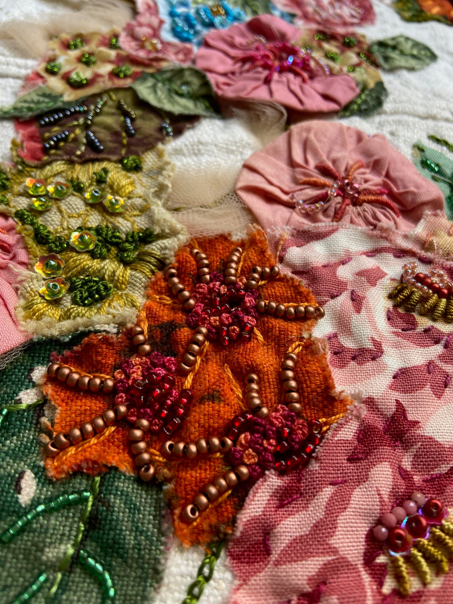 Wreath & Urn Slow Stitching Kit