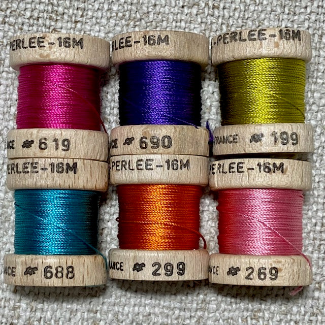 Au Ver A Soie Brights Silk Spool Set