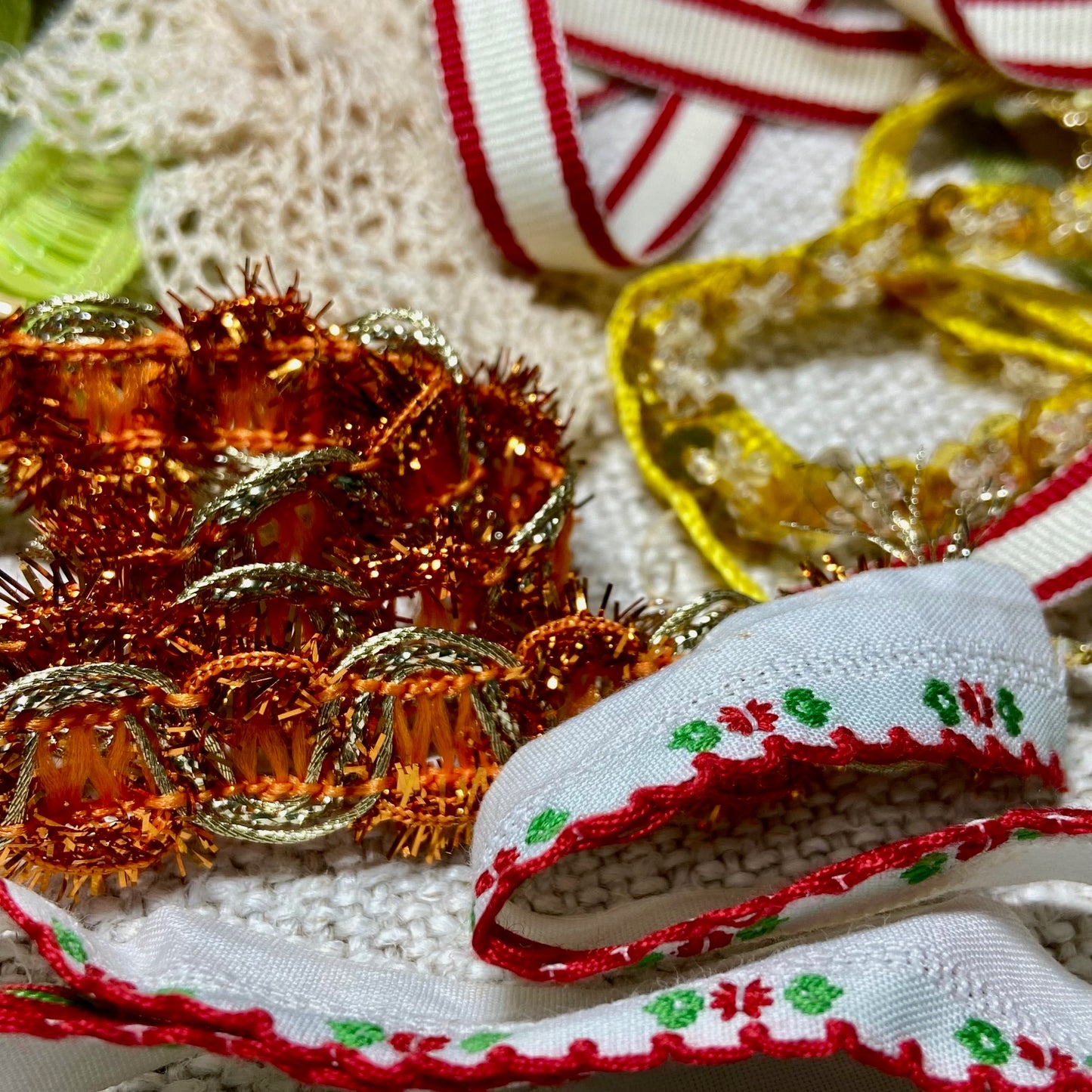 Christmas Mixed Trim Packs