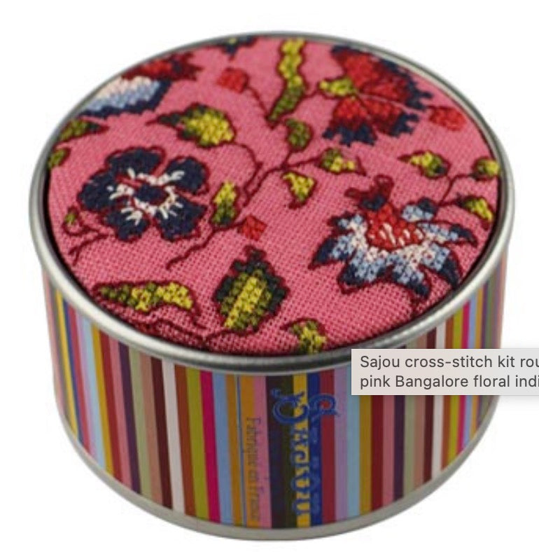Sajou Embroidered Box kit
