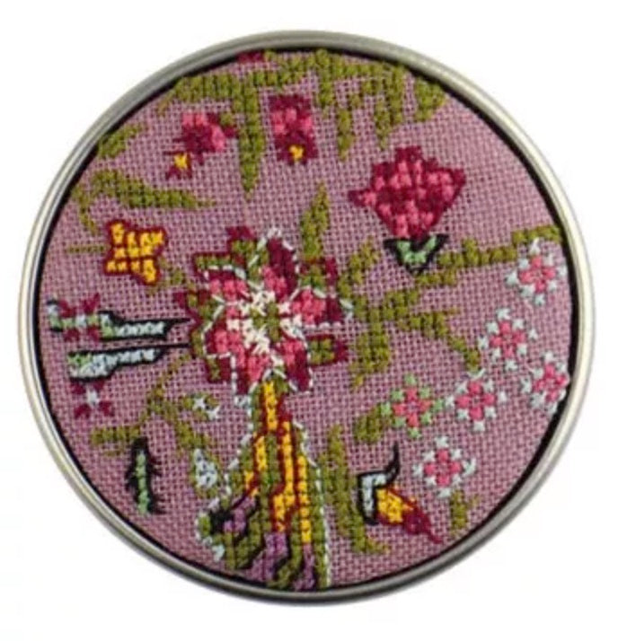 Sajou Embroidered Box kit