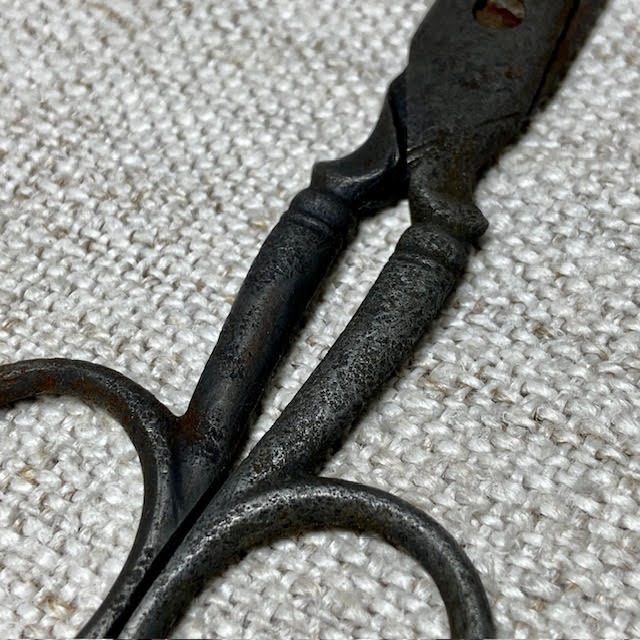 Item 26-013 Scissor Event