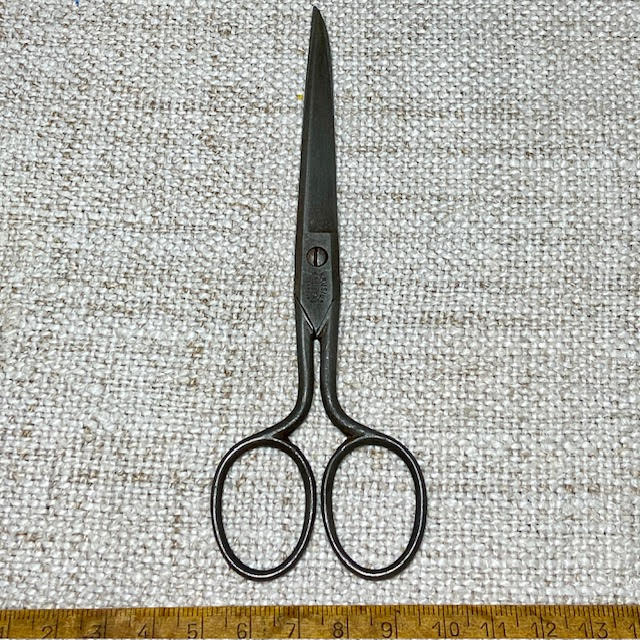 Item 26-017 Scissor Event