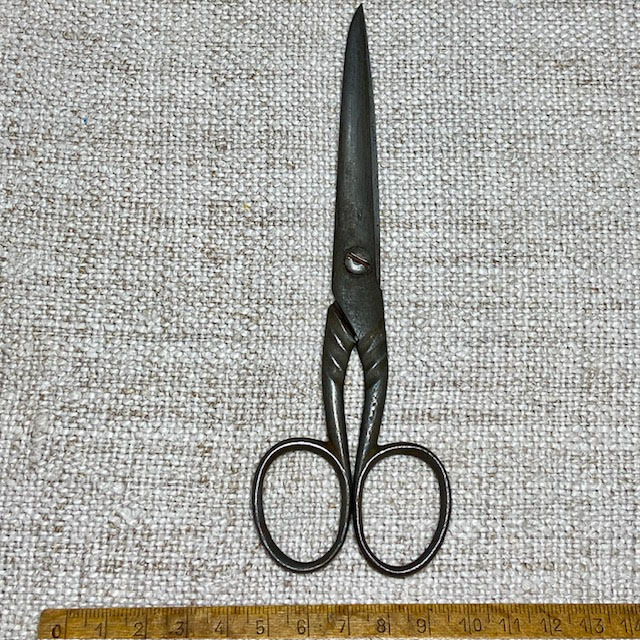 Item 26-011 Scissor Event