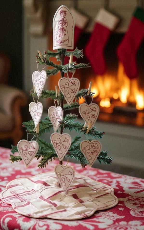 Tabletop Tree Skirt and Decorations Kit