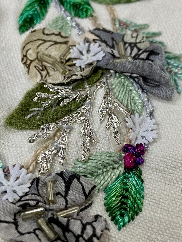 Winter Wreath - Slow Stitch Kit in a Tin