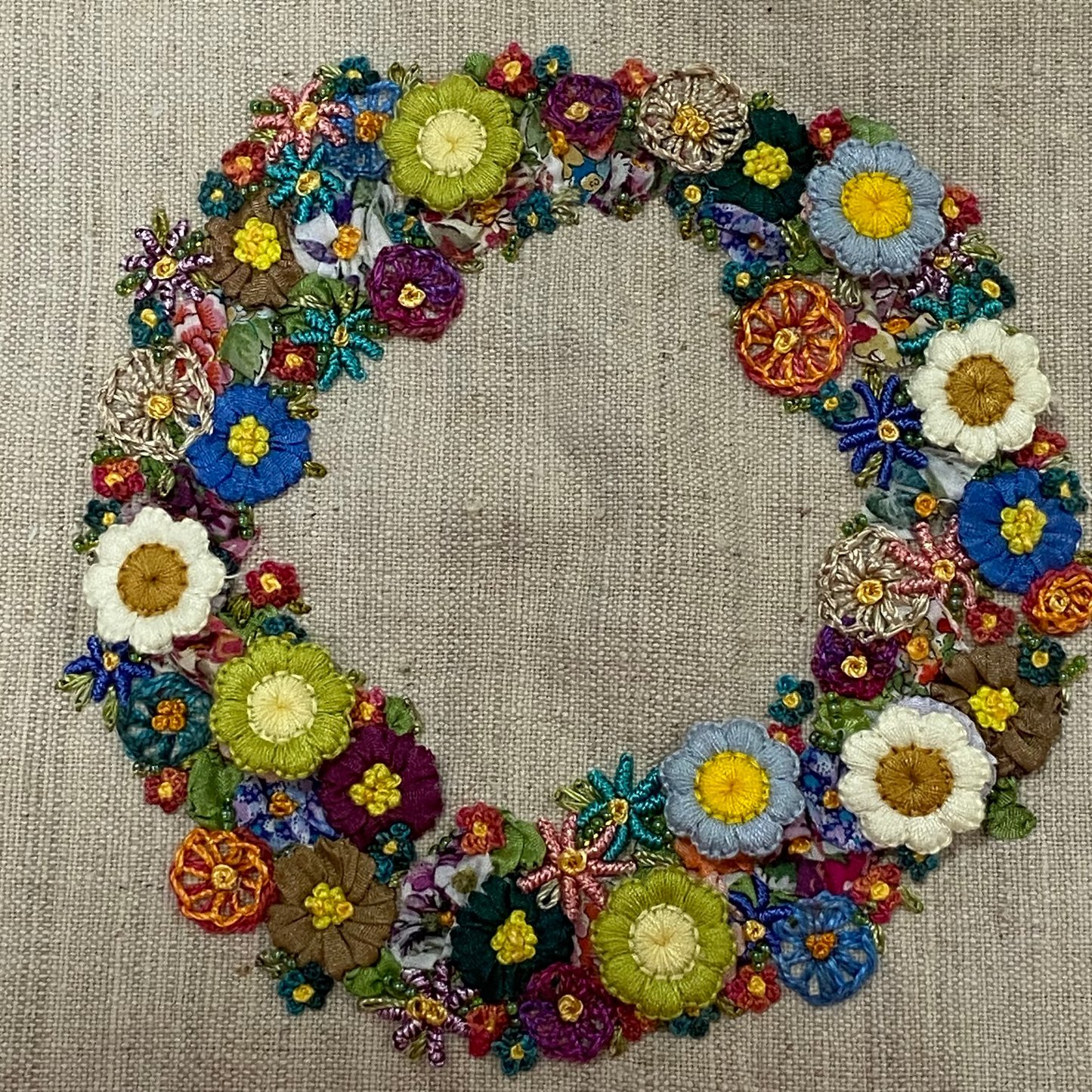 Summer Wreath - Slow Stitch Kit in a Tin