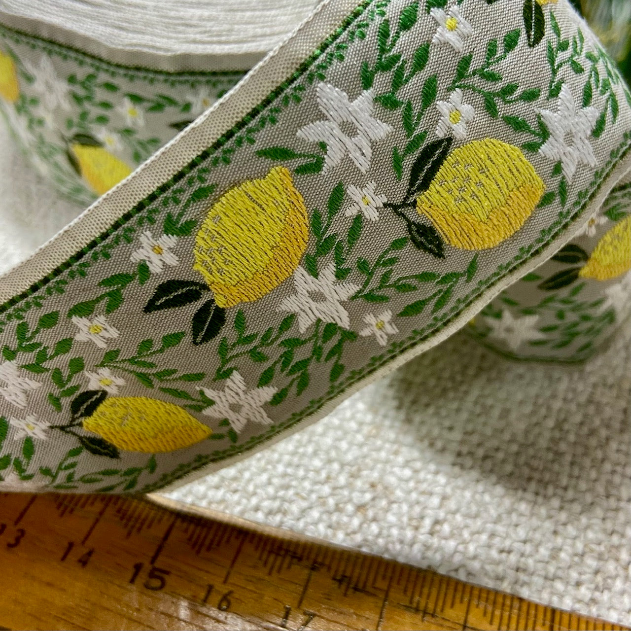 Ribbons - Kafka Jacquard - Lemons