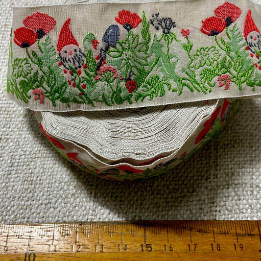 Ribbons - Kafka Jacquard - Gnome with poppies.