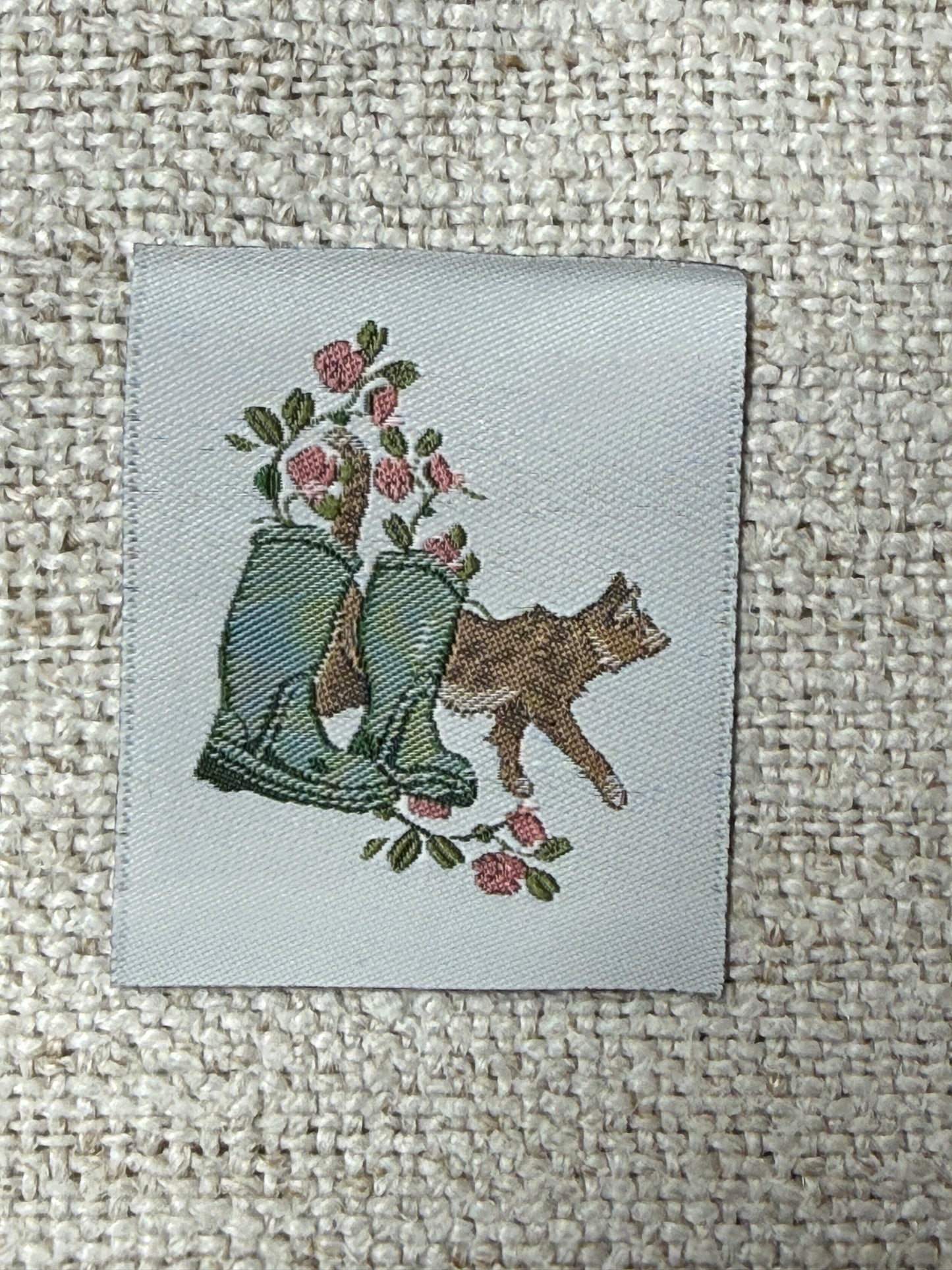 Acufactum Label - Boots and Cat