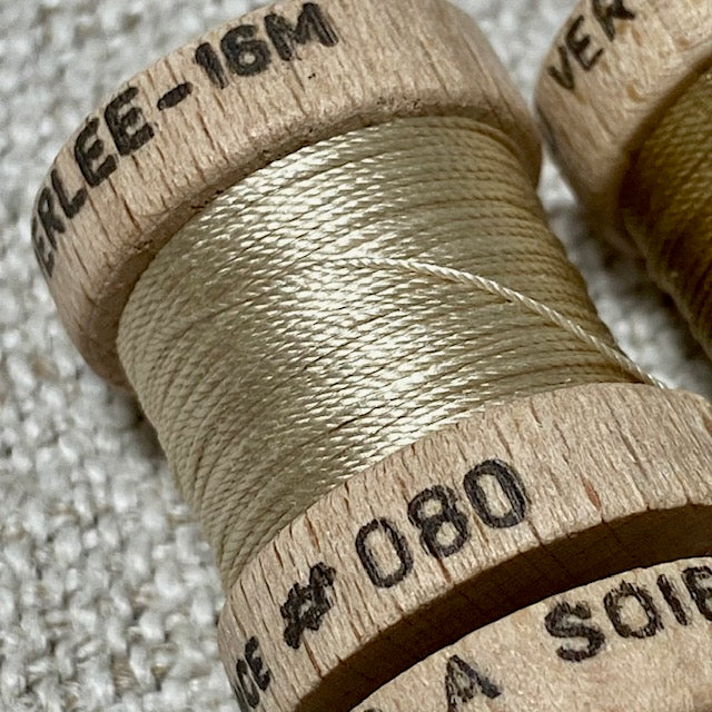 Au Ver A Soie Taupe Silk Spool Set