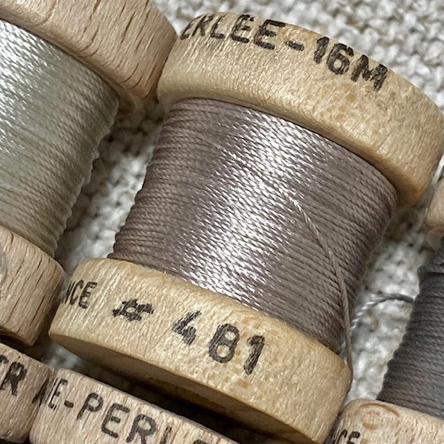 Au Ver A Soie Gris/Grey Silk Spool Set