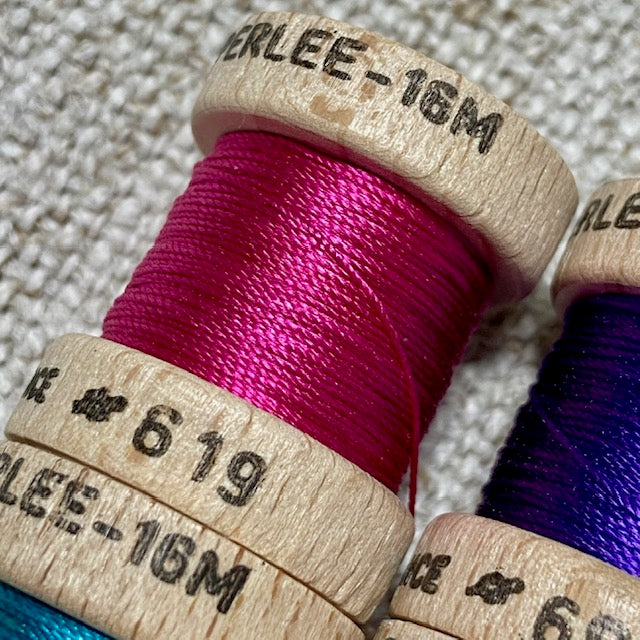 Au Ver A Soie Brights Silk Spool Set