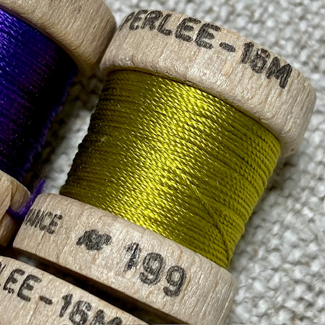 Au Ver A Soie Brights Silk Spool Set