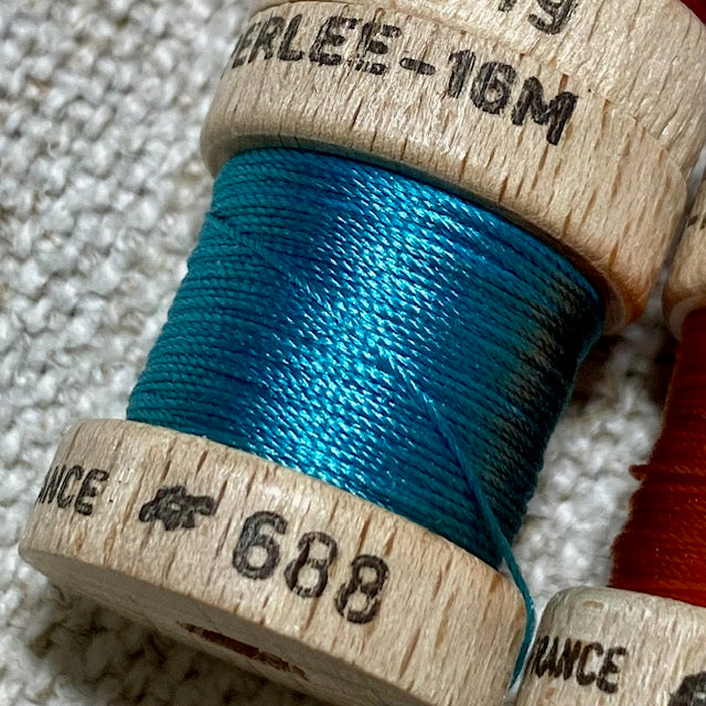 Au Ver A Soie Brights Silk Spool Set