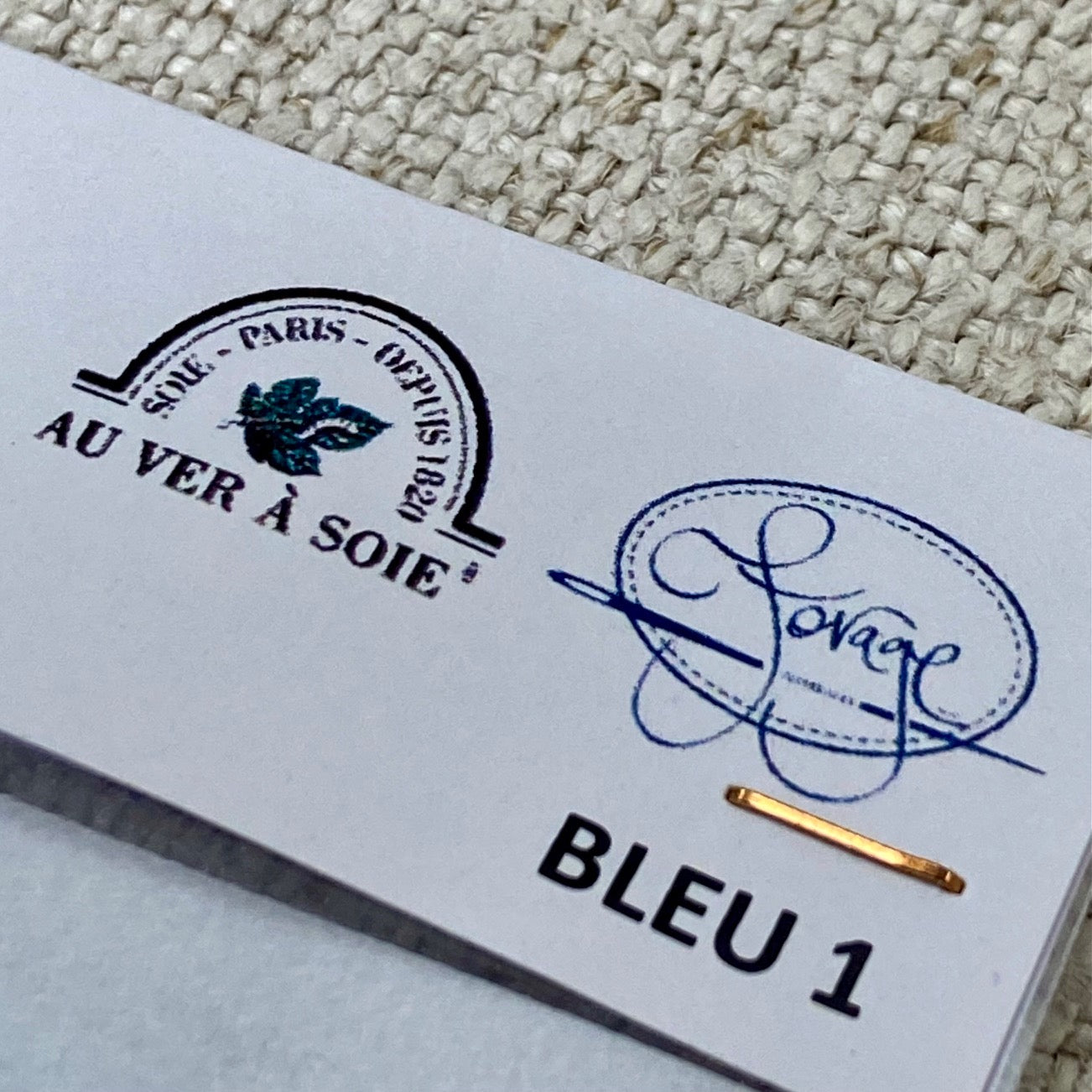 Au Ver A Soie Soie D'Alger Bleu 1