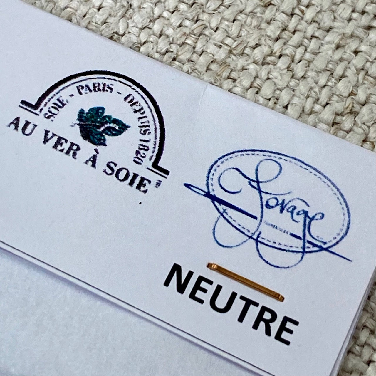 Au Ver A Soie Soie D'Alger Neutre/Neutral