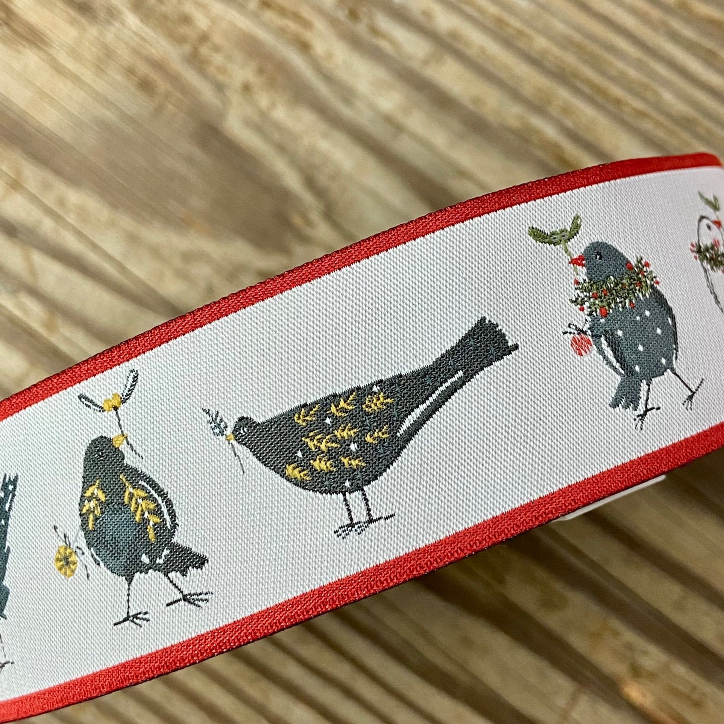 Acufactum "Christmas Birds" Ribbon