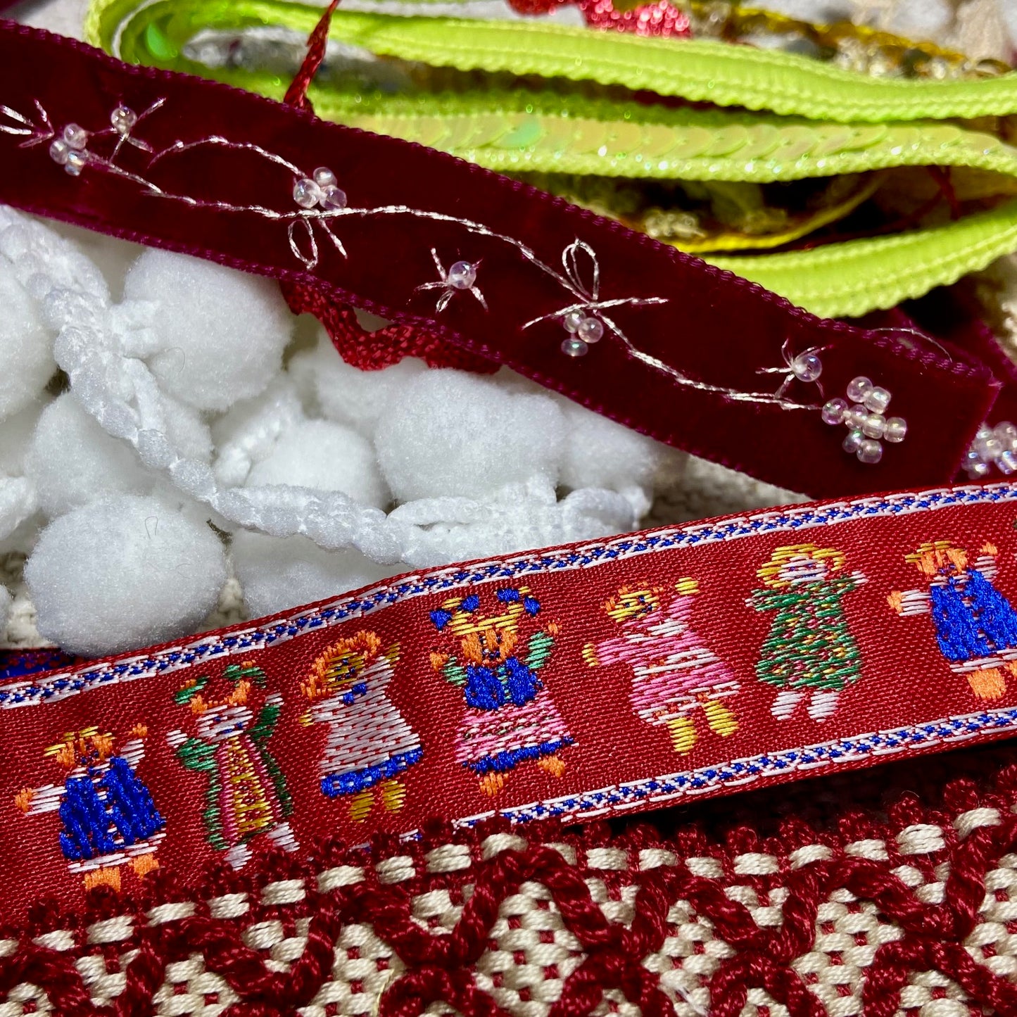 Christmas Mixed Trim Packs