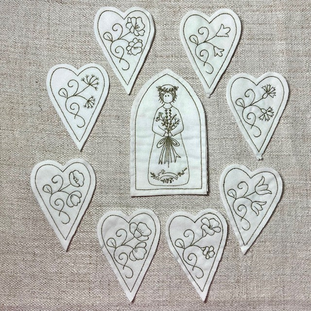 Tabletop Tree Skirt and Decorations Kit