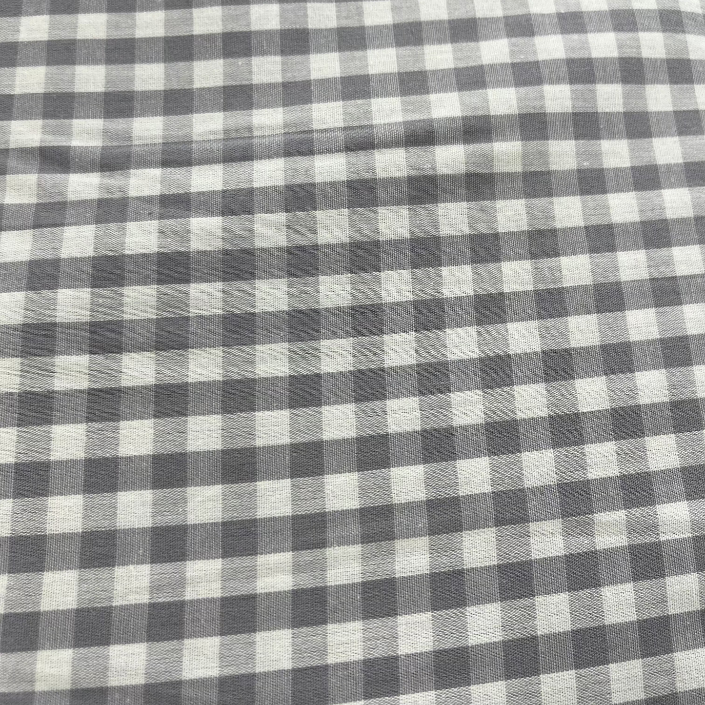Devonstone - DV2910 - 145cm wide pale grey gingham