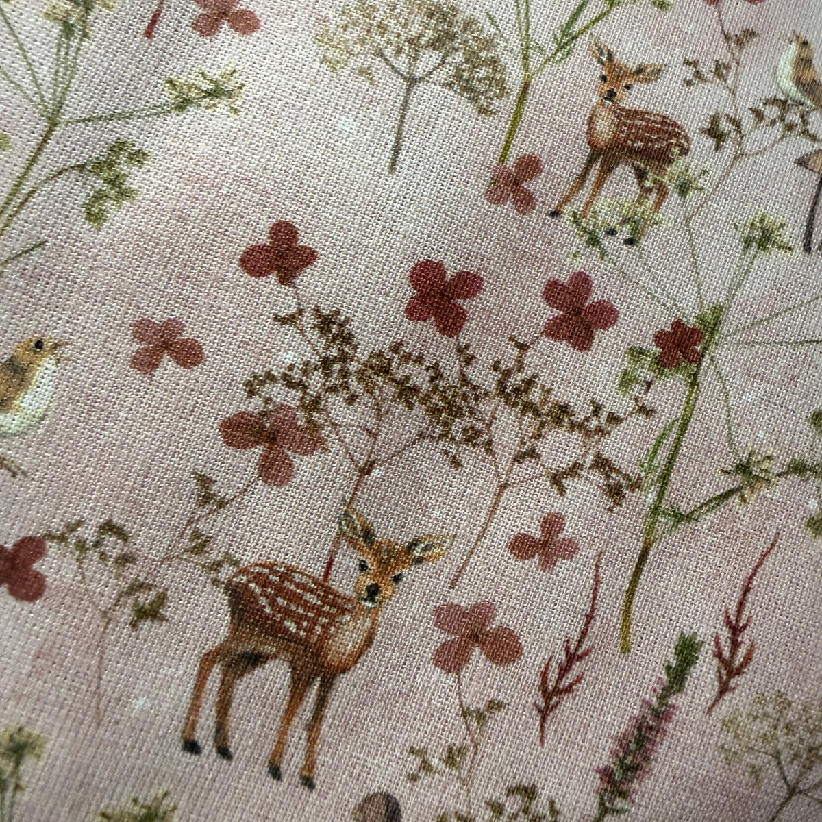 Acufactum Deer and Flowers