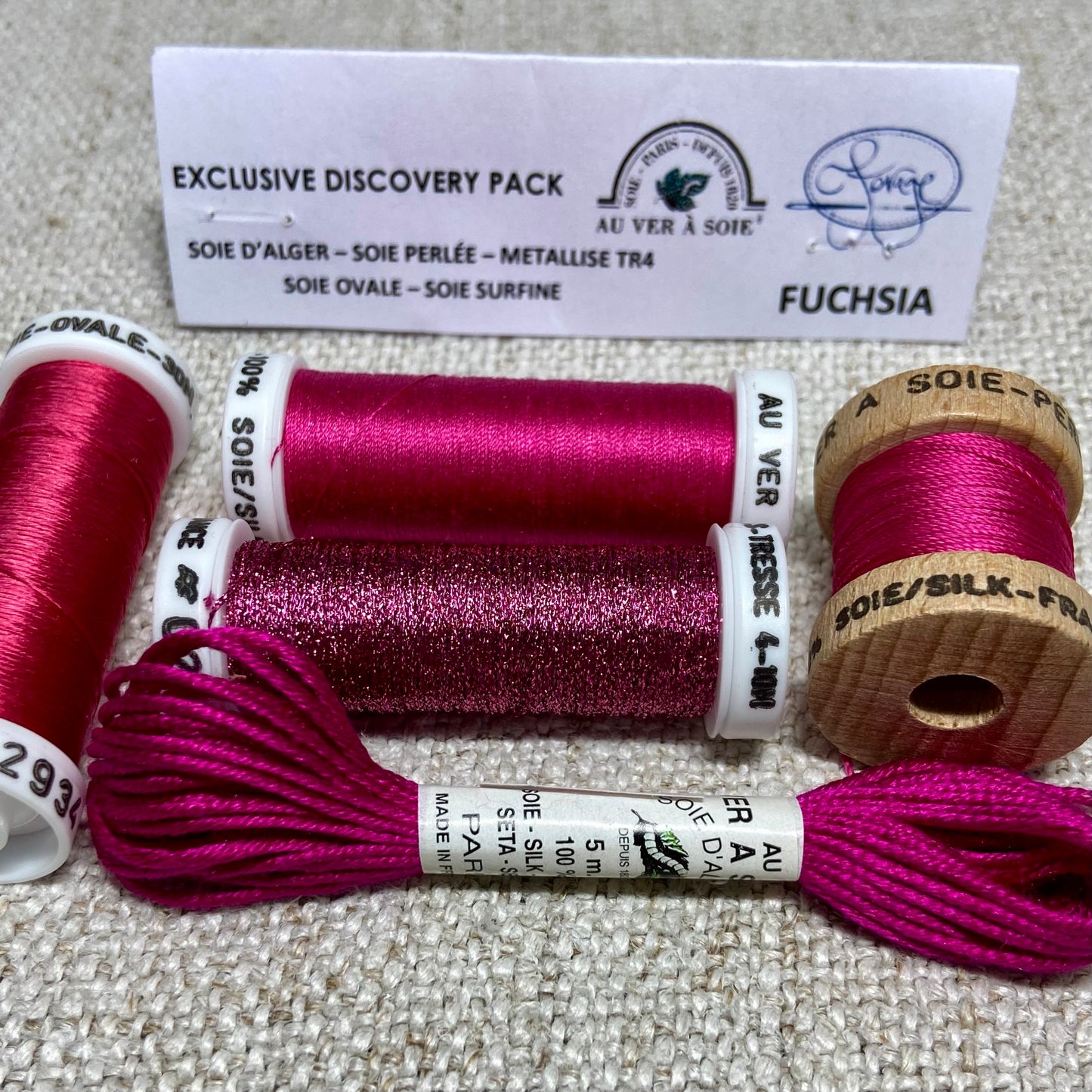 Au Ver A Soie Fuscia Silk Discovery Pack