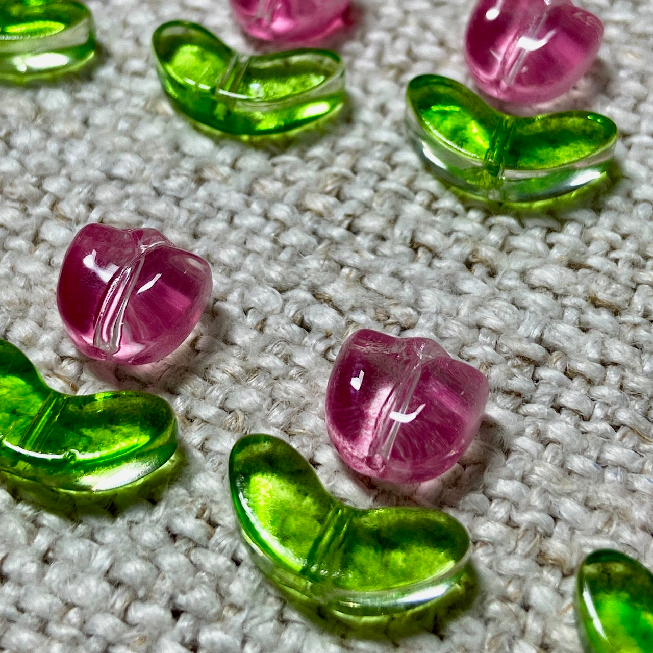 Tulip Glass Bead Set