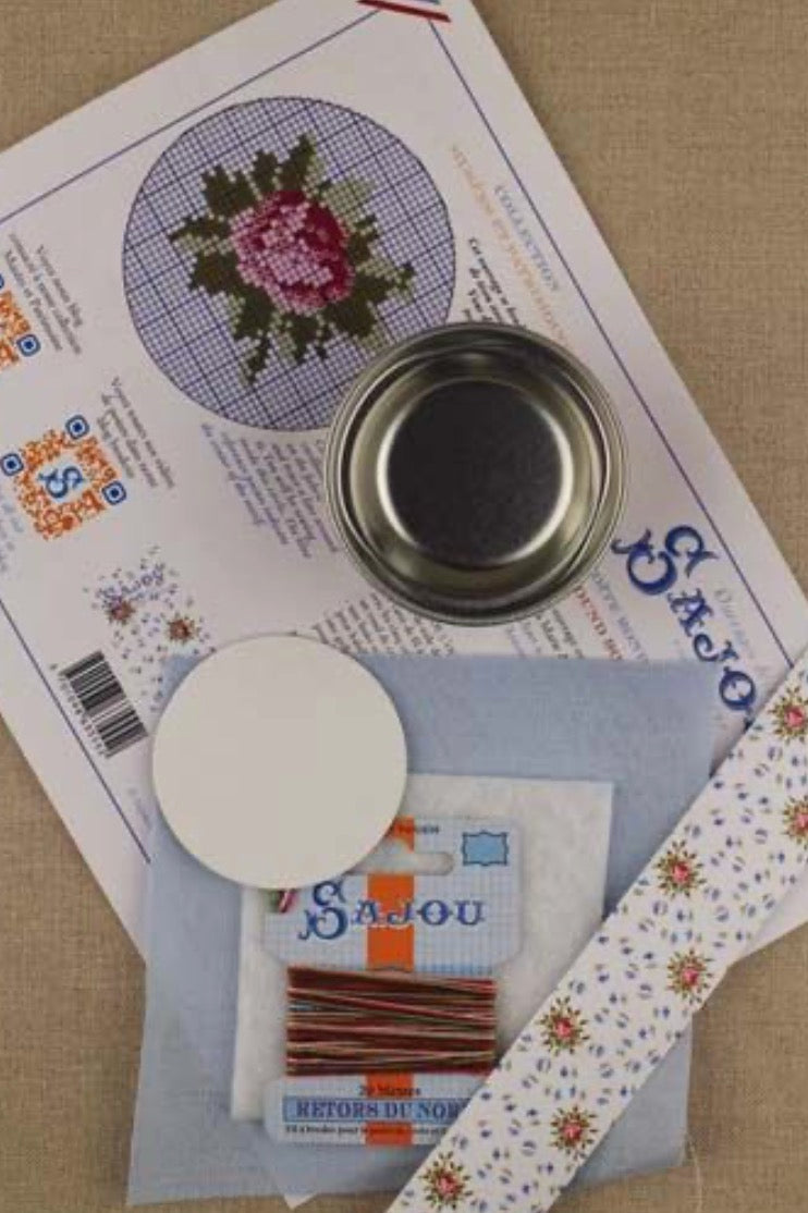 Sajou Embroidered Box Kit