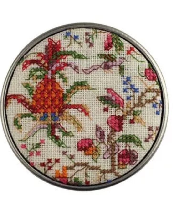 Sajou Embroidered Box Kit