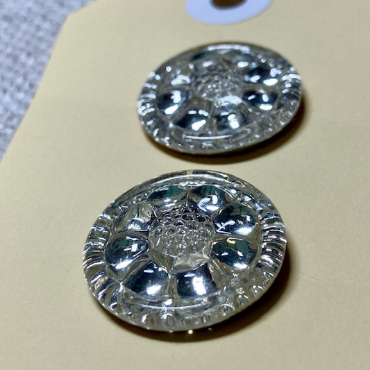Buttons B