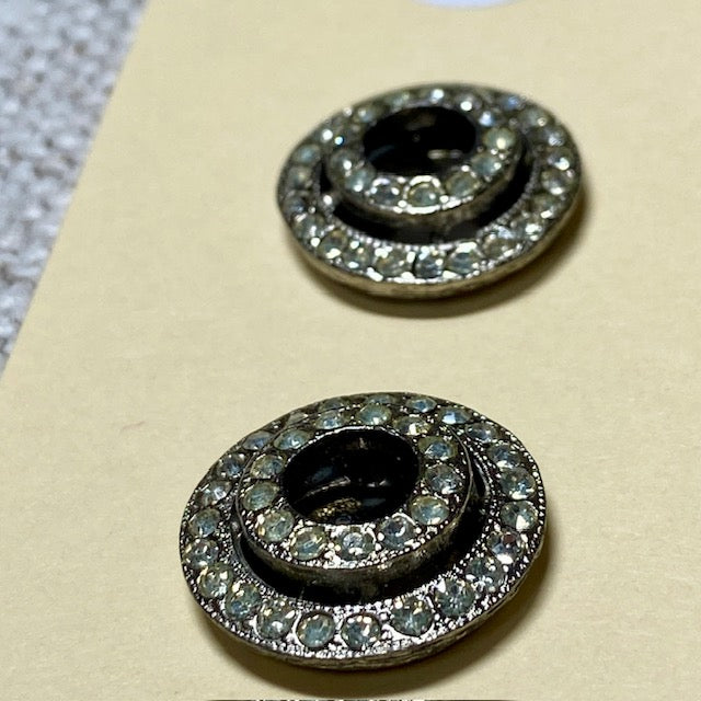 Buttons G
