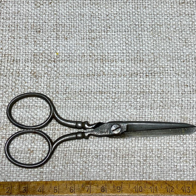 Item 26-010 Scissor Event
