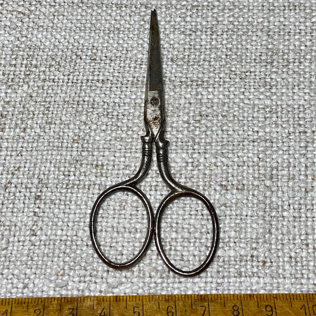 Item 26-012 Scissor Event