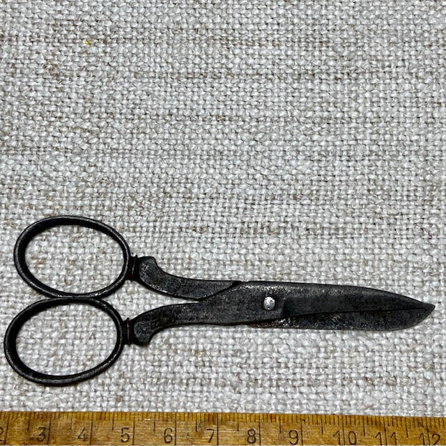 Item 26-008 Scissor Event