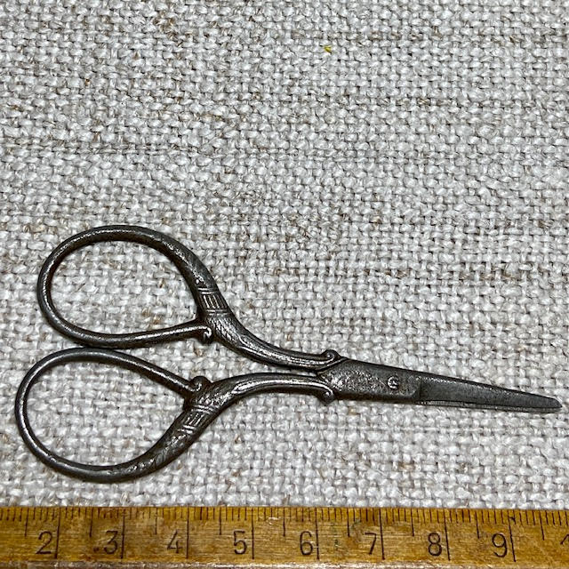 Item 26-004 Scissor Event