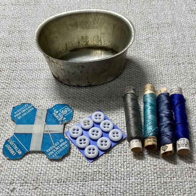 Flea Market Item - Friand Tin Fancies 2
