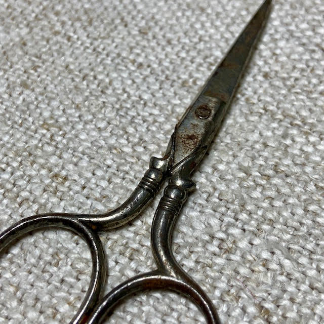 Item 26-012 Scissor Event