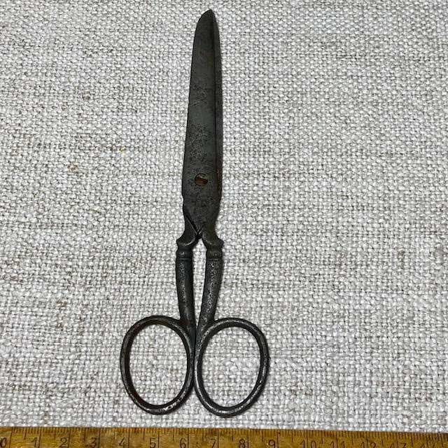 Item 26-013 Scissor Event