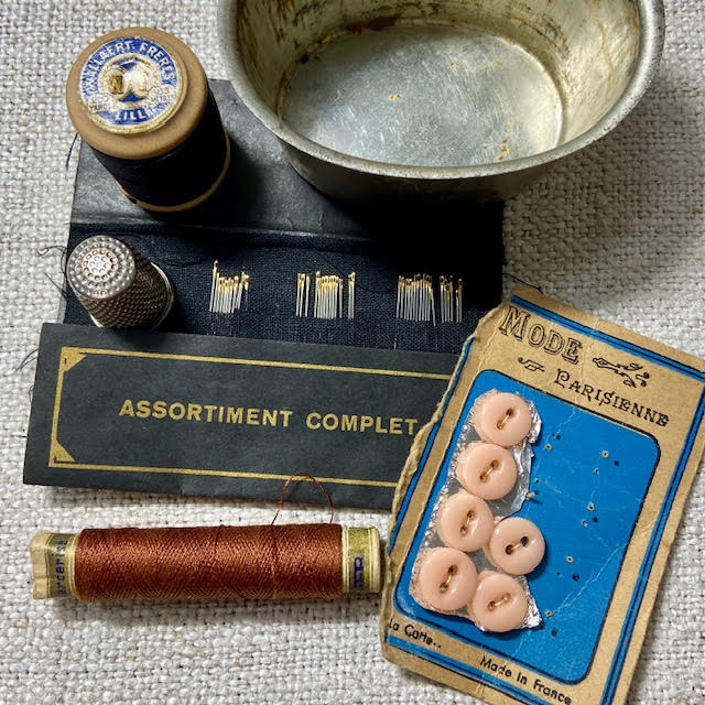 Flea Market Item - Friand Tin Fancies 9