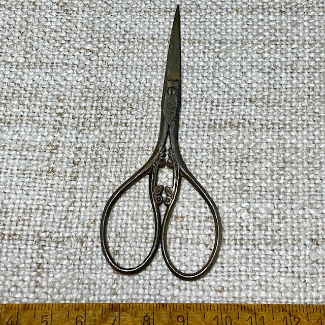 Item 26-016 Scissor Event
