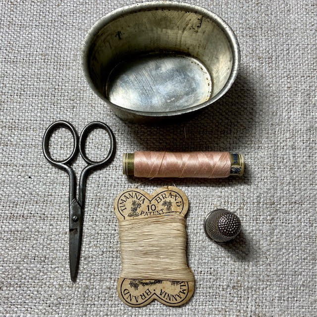 Flea Market Item - Friand Tin Fancies 10