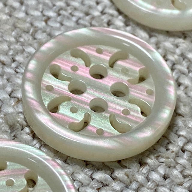 Pearl Buttons - Pearlised finish