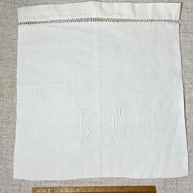 Flea Market Item Monogram 26-378