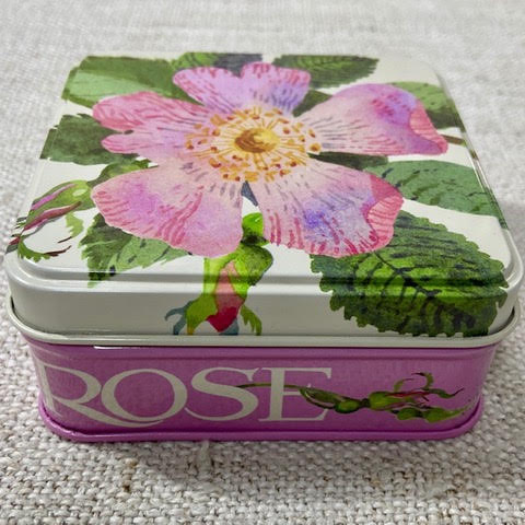 Rose Tin with Wonderfil Thread