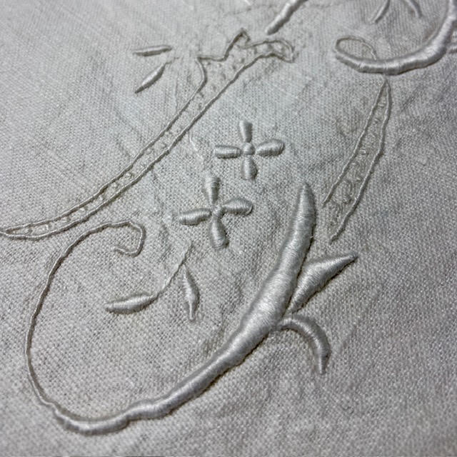 Flea Market Item Monogram 26-388